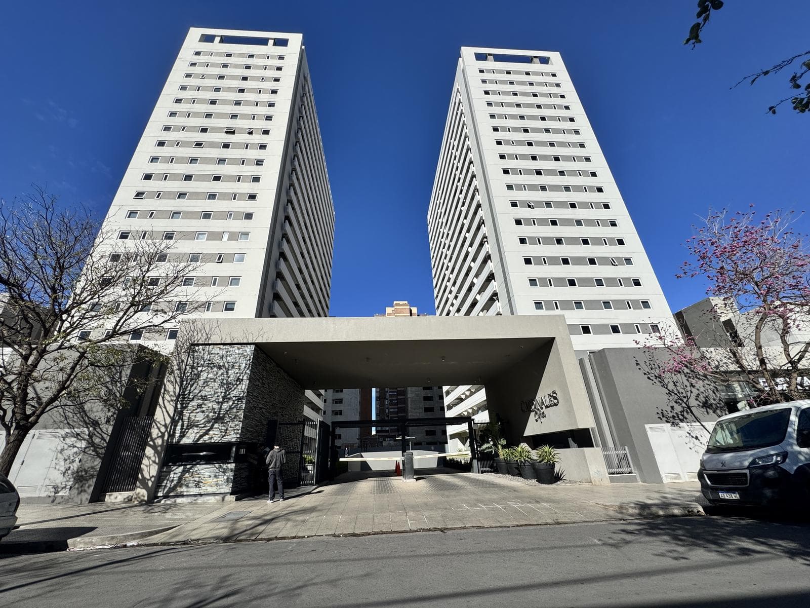 GARAGE FOR SALE IN THE GNI COFICO COMPLEX | 24-HOUR SECURITY