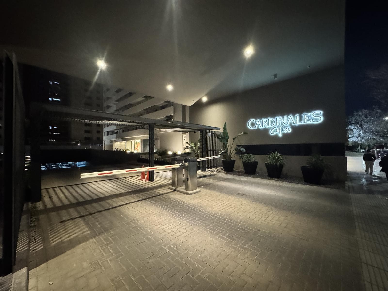 GARAGE FOR SALE IN THE GNI COFICO COMPLEX | 24-HOUR SECURITY