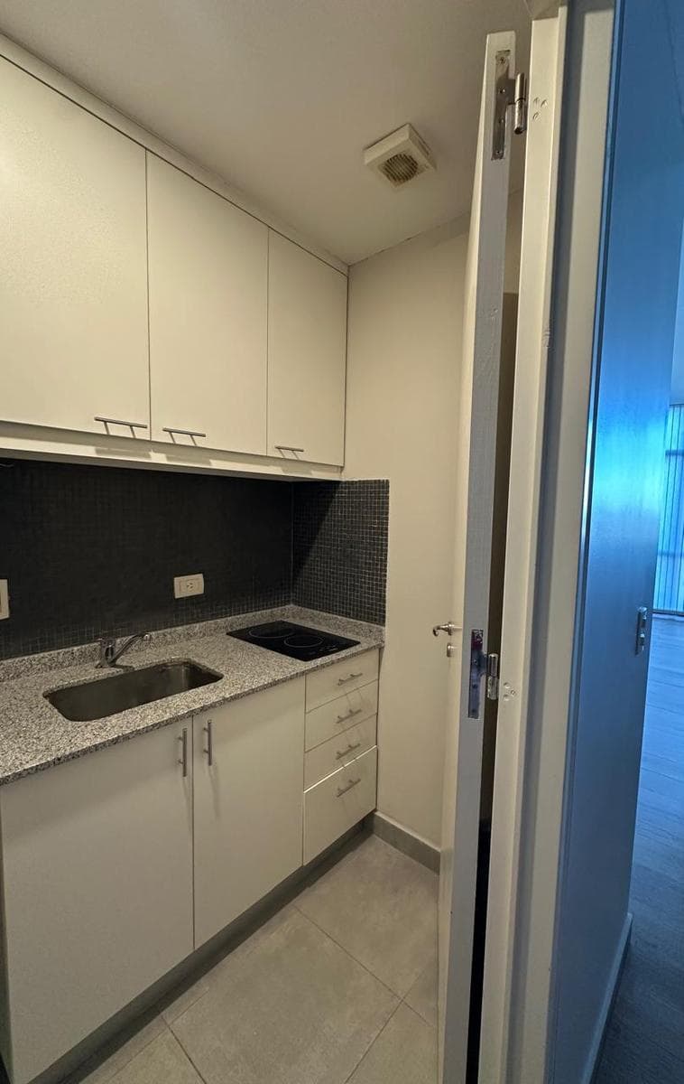 Office for Sale in Tower 2 of the Vohe Complex - Pilar