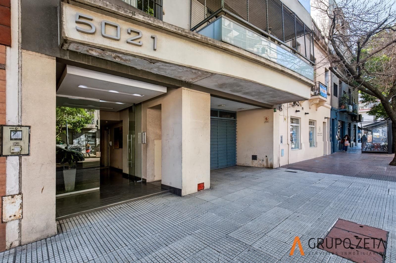 3-Room Apartment in Villa Urquiza with Garage