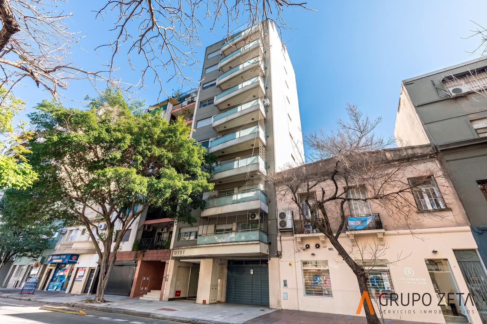 3-Room Apartment in Villa Urquiza with Garage