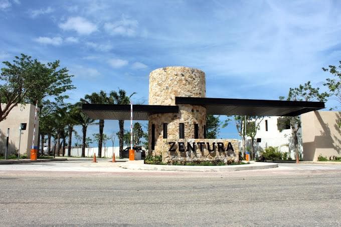 Beautiful Furnished House with Solar Panels on Privada Zentura Cholul