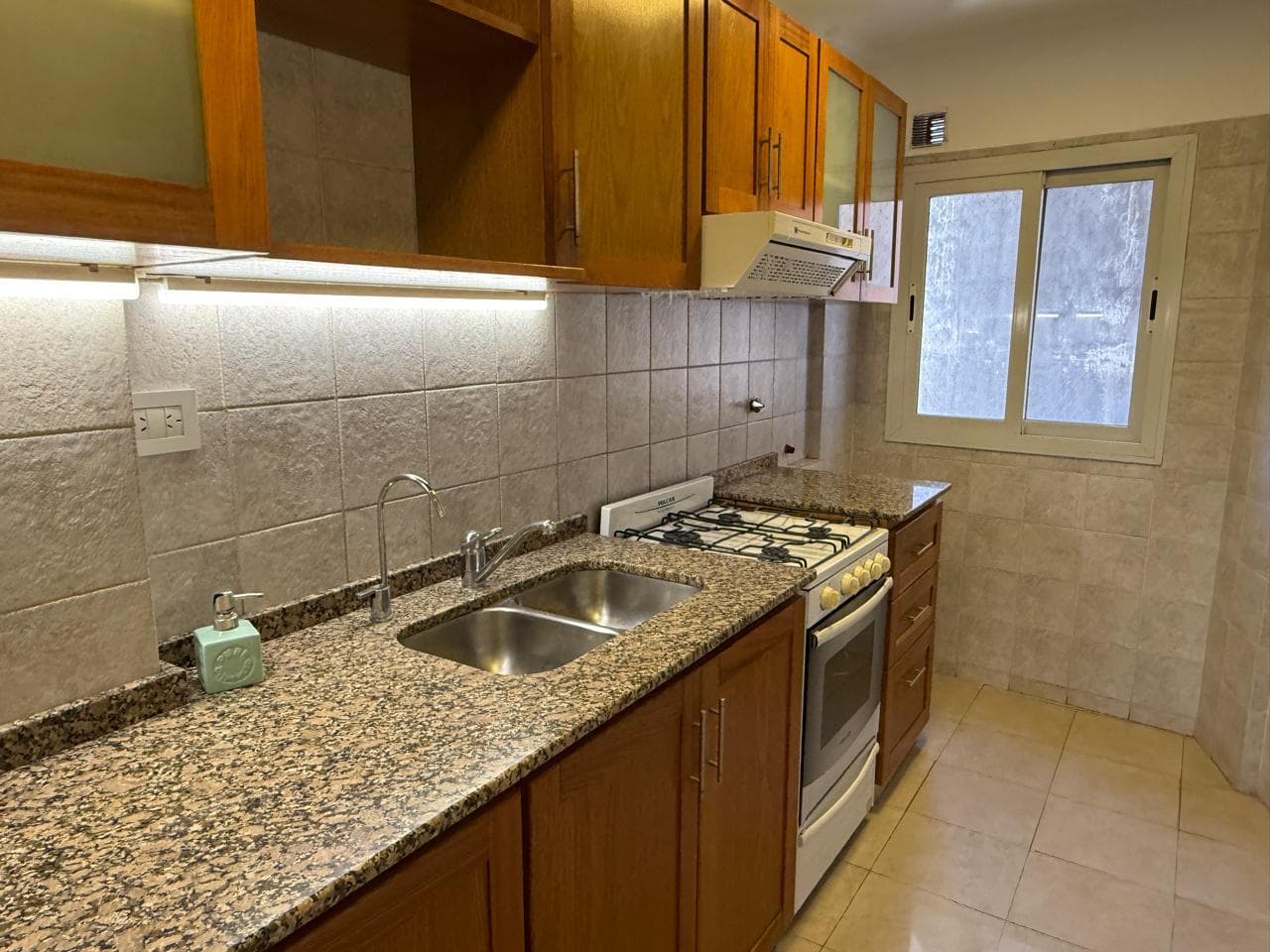 Beautiful high-floor 2-bedroom apartment with a stunning view of the park, just a few meters from Plaza España