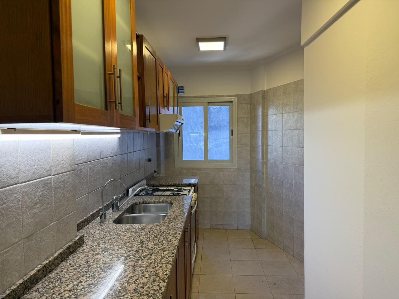 Beautiful high-floor 2-bedroom apartment with a stunning view of the park, just a few meters from Plaza España
