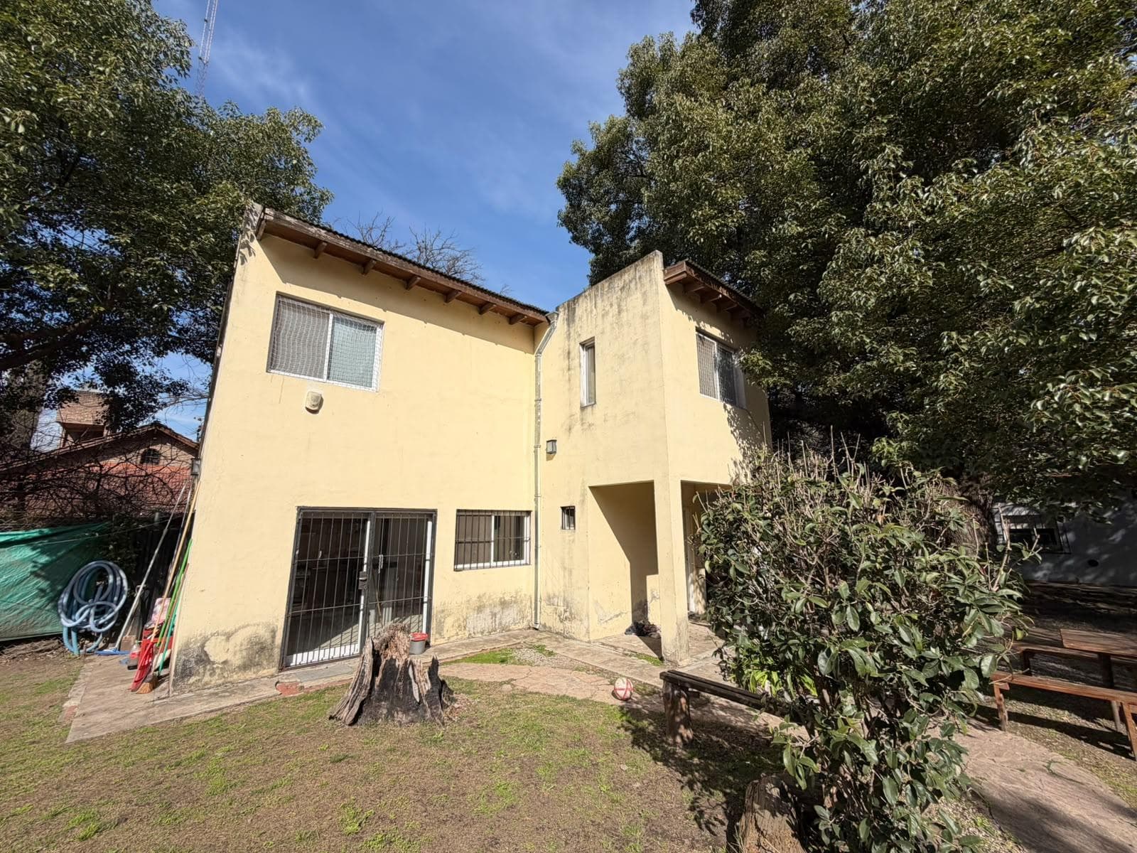 For Sale and Rent | 2 Properties Located on 1,800 m² of Land in La Reja—Just a Few Meters from Av. Storni
