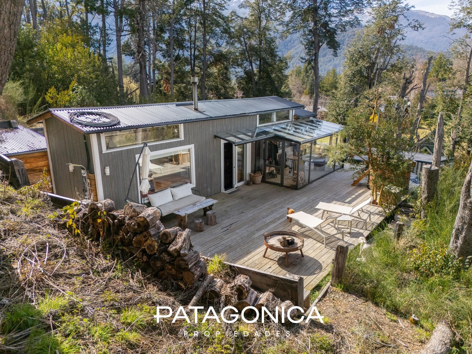 Casa moderna 85 m2 con vista al lago V. Correntoso.