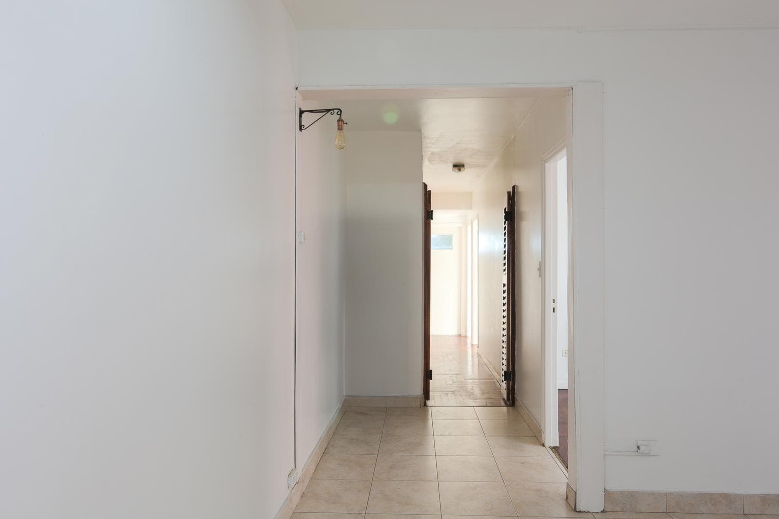 4-room apartment for sale in Parque Patricios - Continuous Balcony - Upper Floor with Unobstructed View