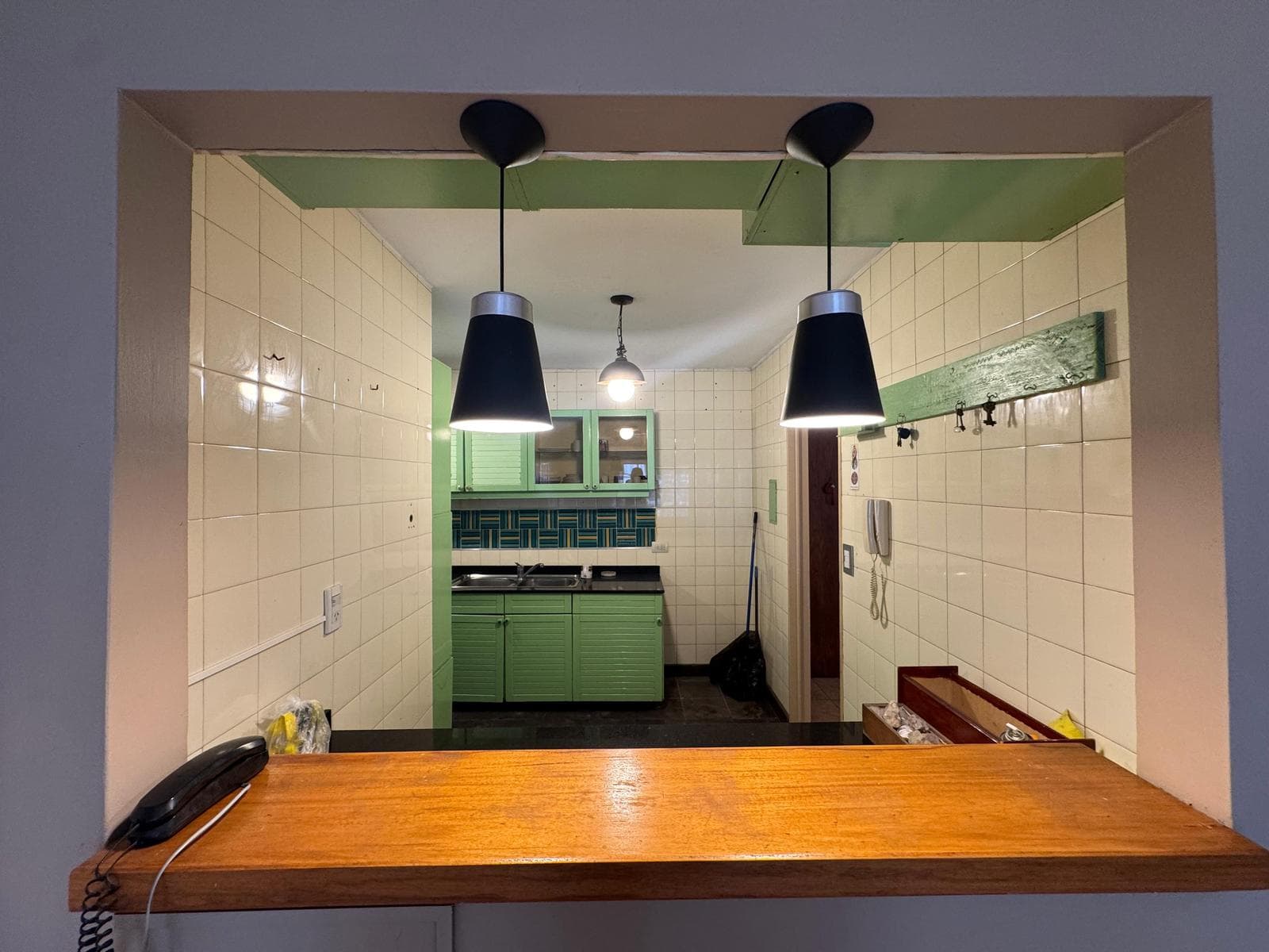 4-ROOM APARTMENT. FACING THE STREET. BALCONY. BATHROOM AND TOILET. STORAGE ROOM