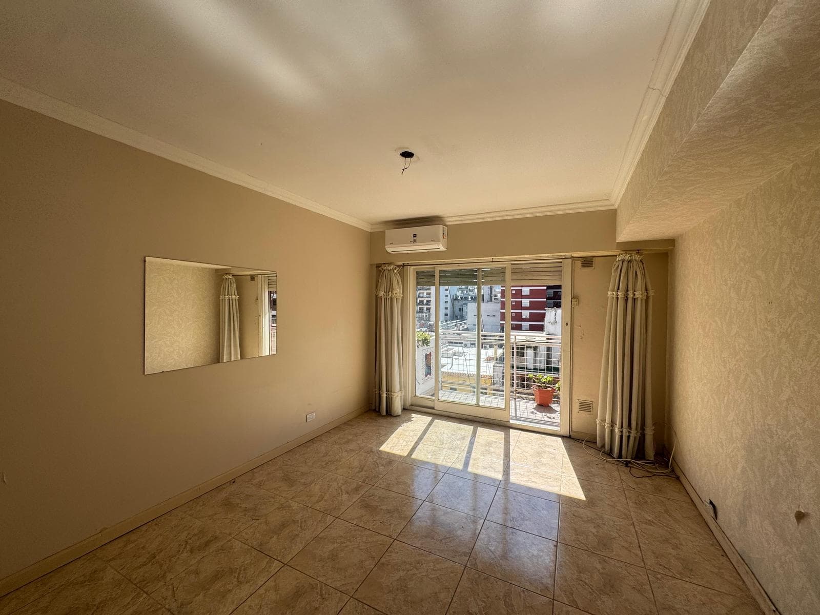 4-ROOM APARTMENT. FACING THE STREET. BALCONY. BATHROOM AND TOILET. STORAGE ROOM