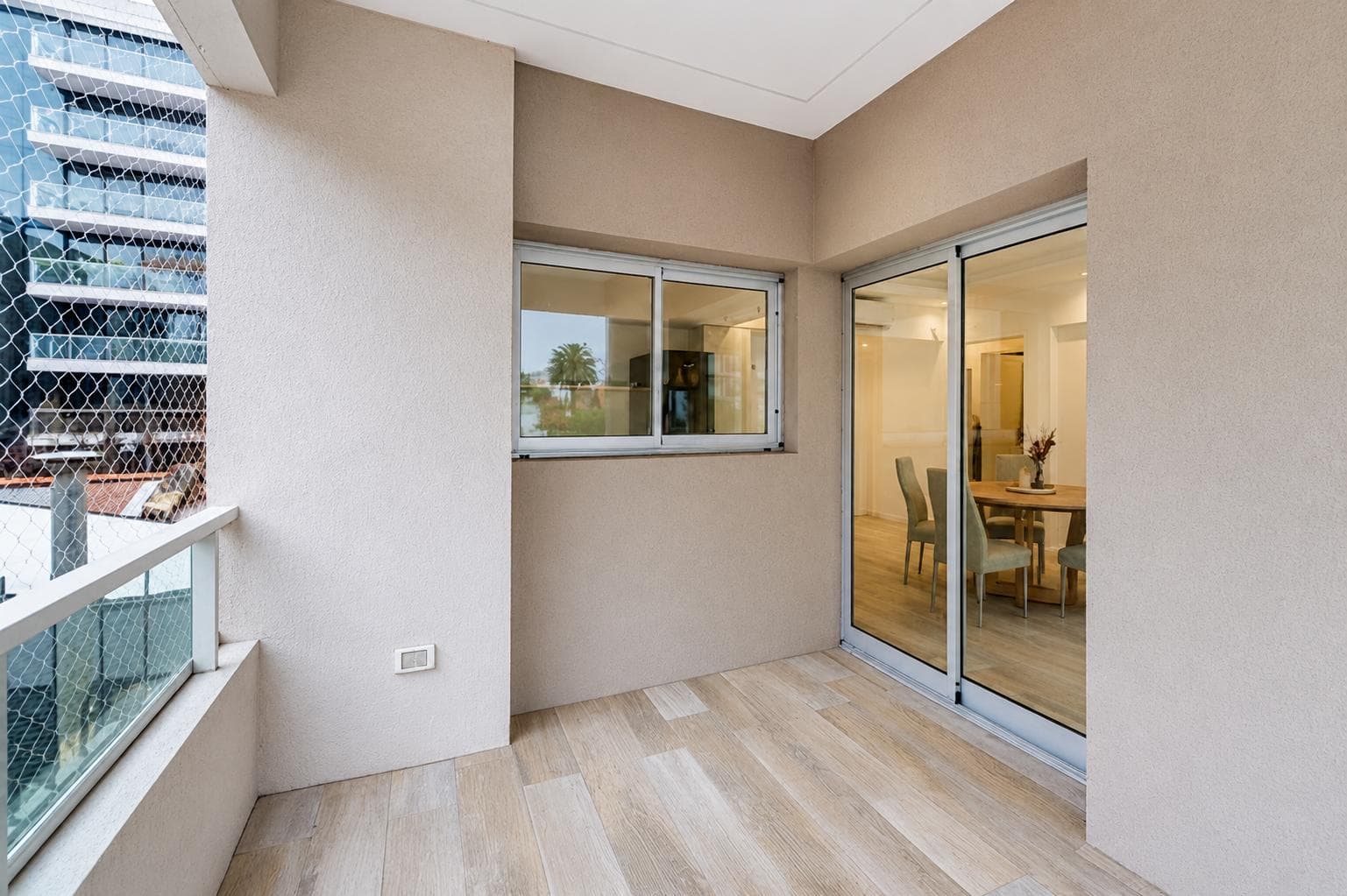 12- or 24-Month Lease - 2-Room Apartment - Furnished - Parking Space - Güemes Area