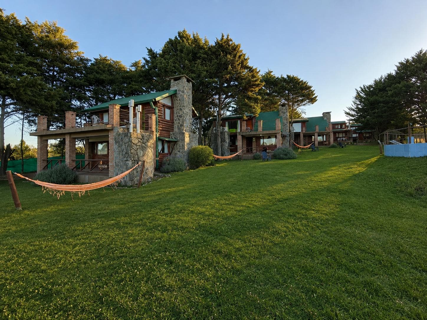 Resort in Potrero de Garay | 7 cabins | Padel courts | El Fortín neighborhood