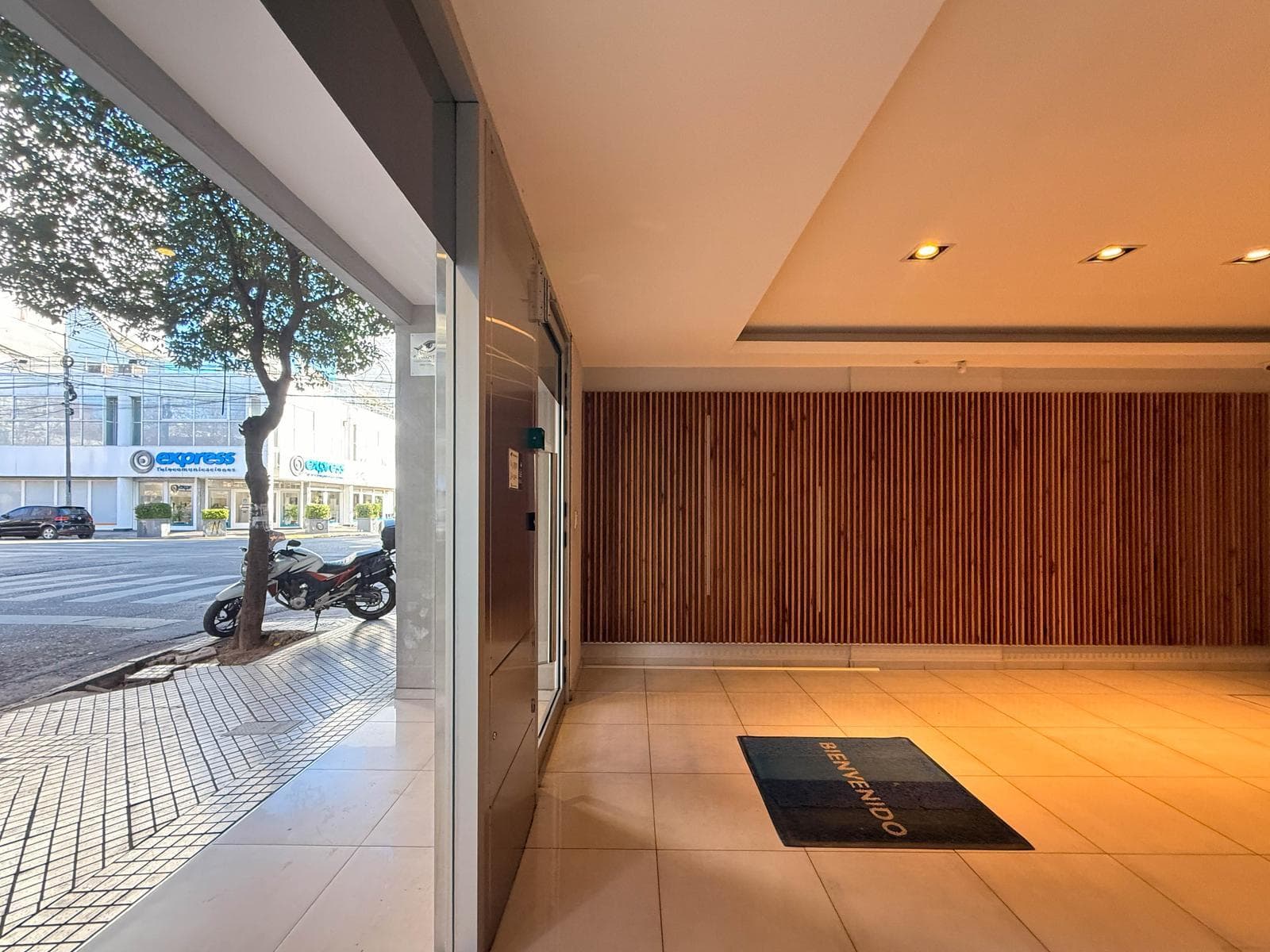 1-bedroom apartment for sale with a patio in Pichincha, Rosario