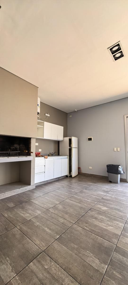 Pre-owned apartment in Alberdi
