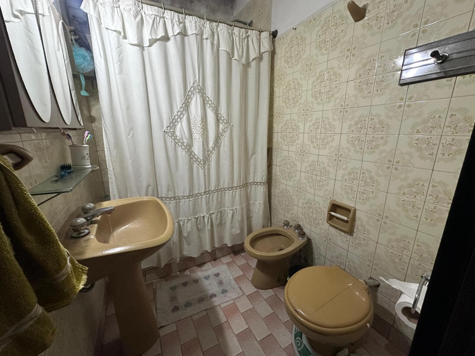 5-room house with pool and garden—PRIVATE FINANCING—in Gonzalez Catan