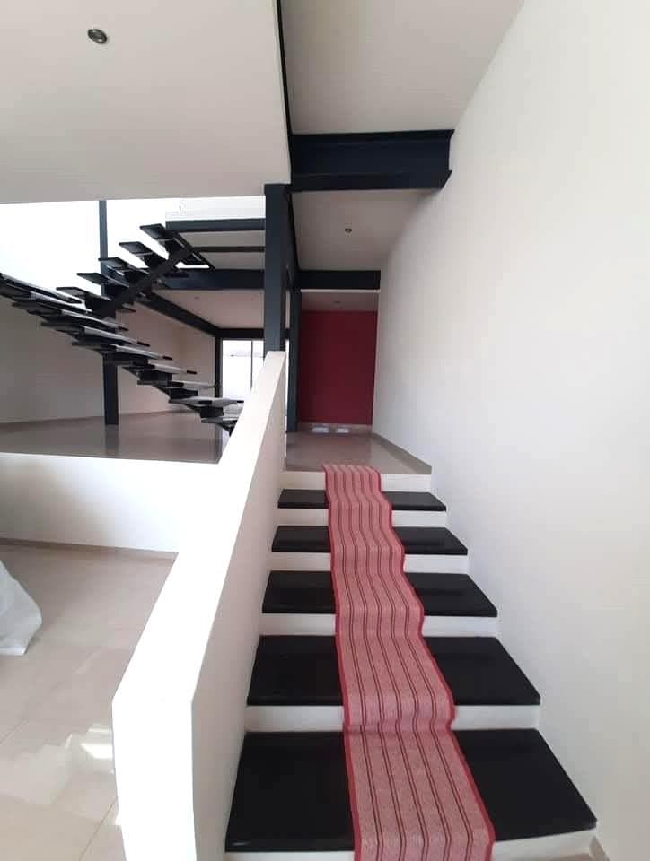 House with security service for sale in LOMAS VERDES