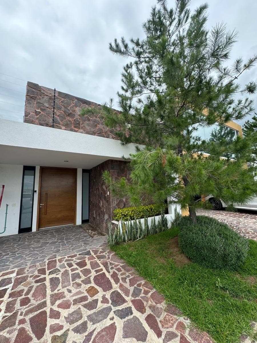 House for rent in the northern part of León, Guanajuato—Campiña del Bosque