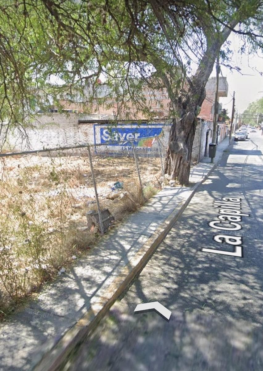 Commercial Lot for Sale in El Pueblito