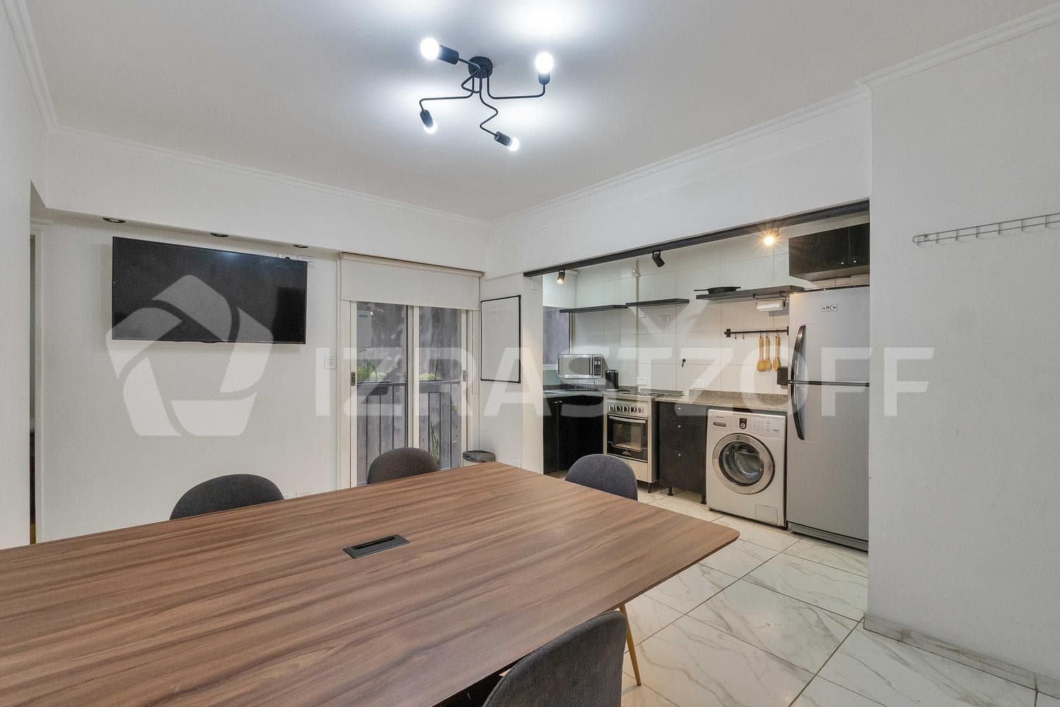 Apartment for sale and rent in Recoleta. Renovated one-bedroom apartment. Suitable for professionals