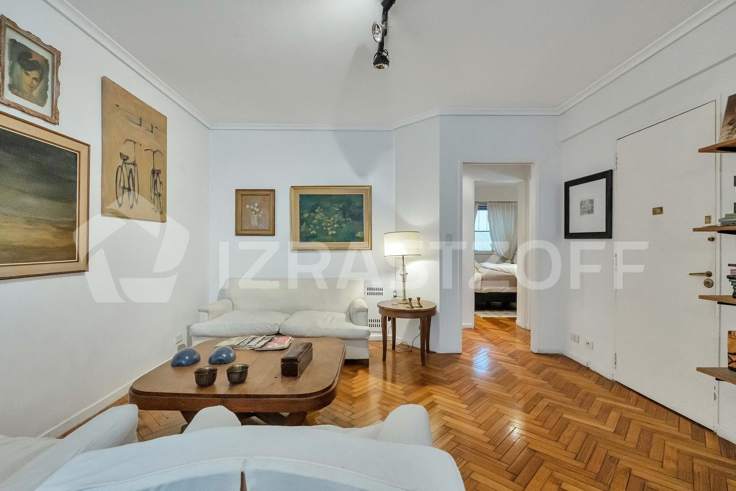 Apartment for sale in Retiro. Two bedrooms. Suitable for professionals