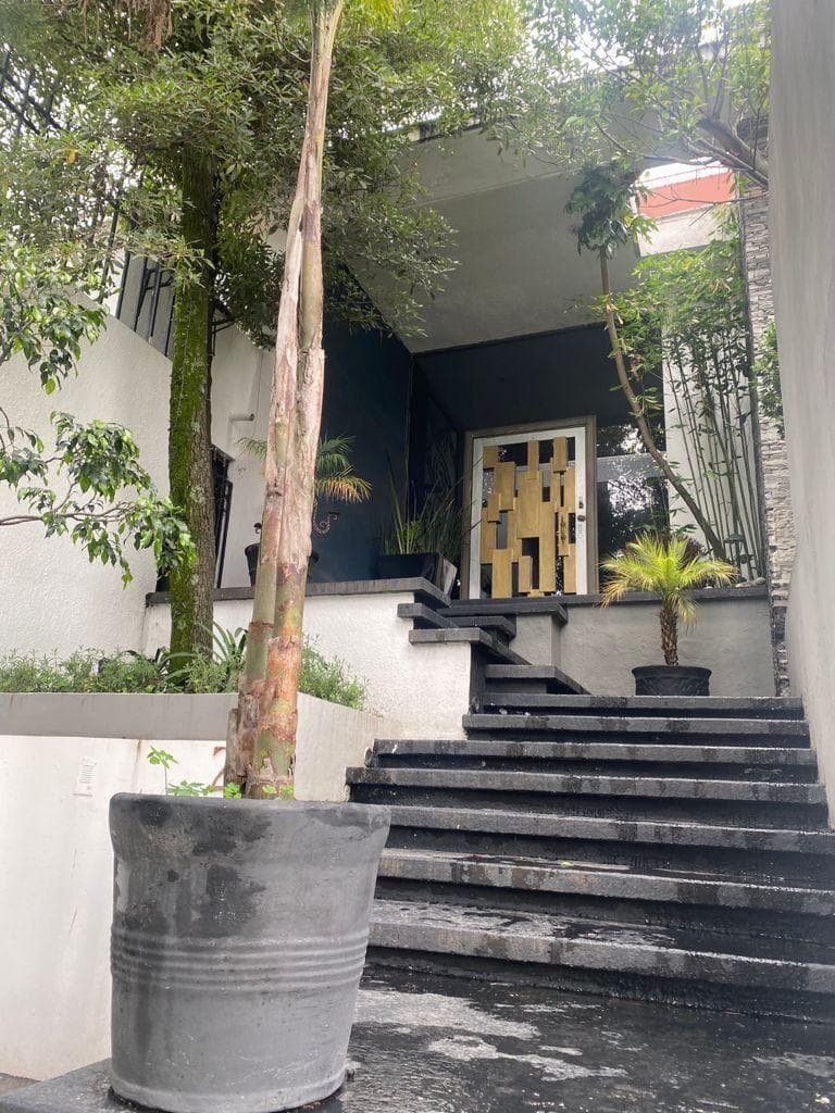 Casa en Venta de lujo con ingreso garantizado en Bosque de las Lomas Miguel Hidalgo 3 recámaras