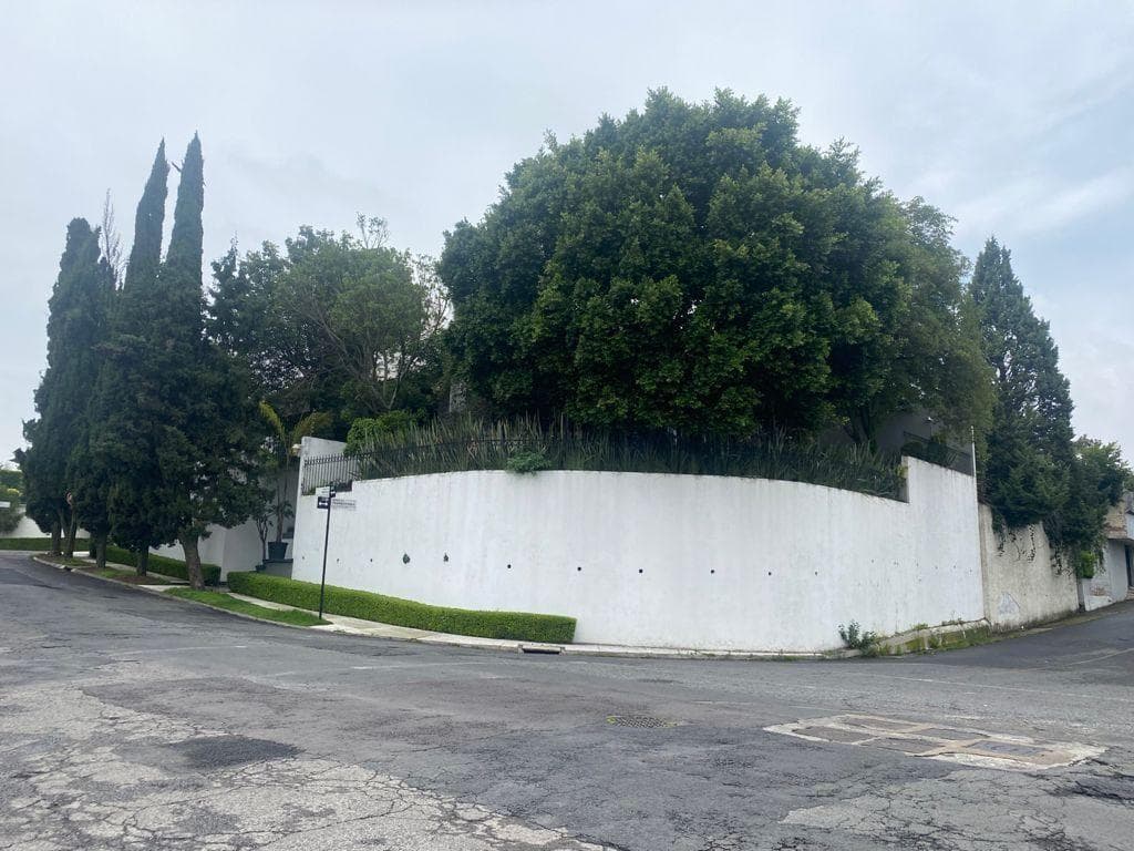Casa en Venta de lujo con ingreso garantizado en Bosque de las Lomas Miguel Hidalgo 3 recámaras