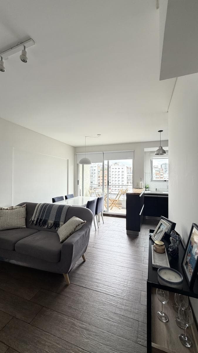 VENTA 2 AMB. C BALCON - CABALLITO SUR - LUMINOSO - APTO CREDITO
