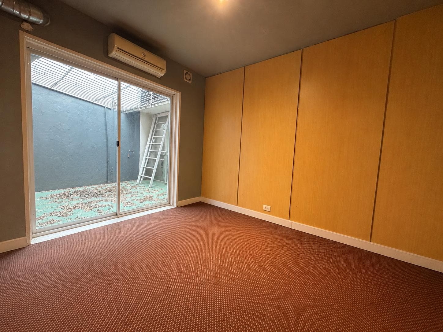 COMMERCIAL PROPERTY FOR RENT IN COLEGIALES