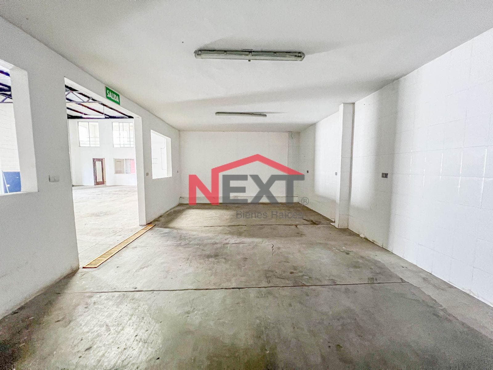WINE CELLAR FOR RENT IN THE FUENTES DEL MEZQUITAL NEIGHBORHOOD