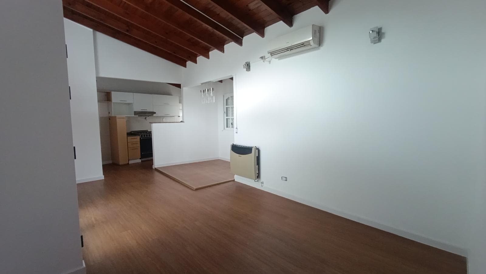 2.5-room apartment for rent in Villa Devoto, with no maintenance fees!!