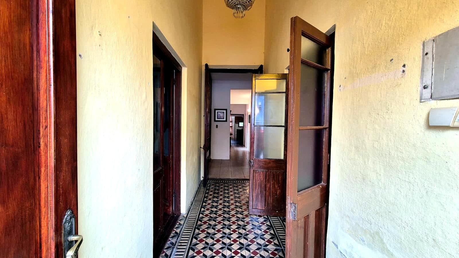 Annual Rental: 4-Bedroom House and 1-Bedroom Apartment, San Carlos, Maldonado