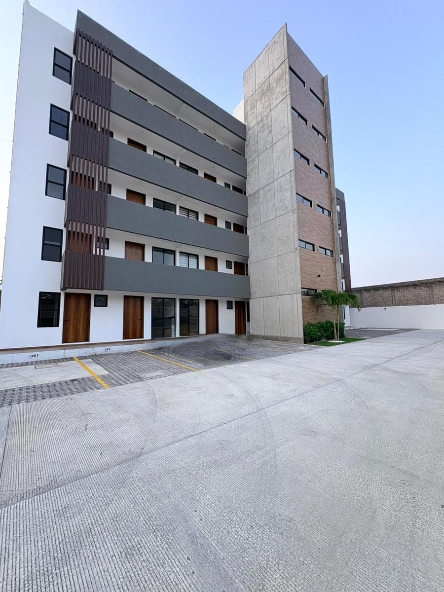 Apartment in the Joyas de Mocambo Subdivision