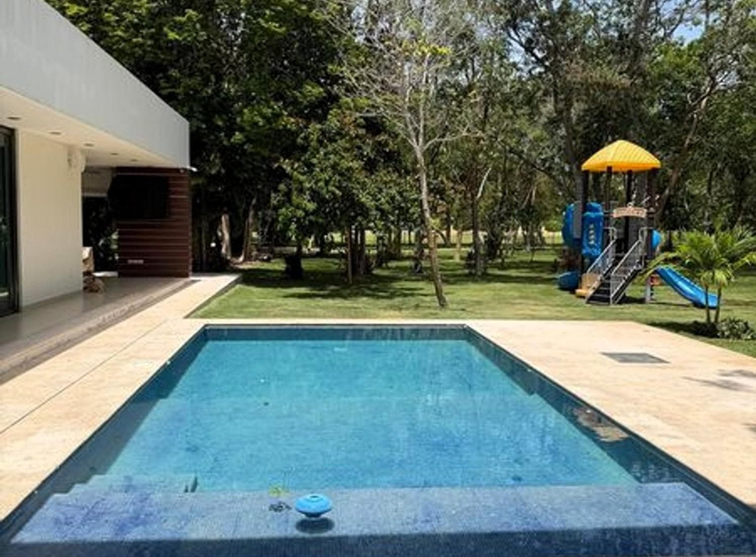 Beautiful Furnished Home Across from La Ceiba Golf Course with Solar Panels and a Generator