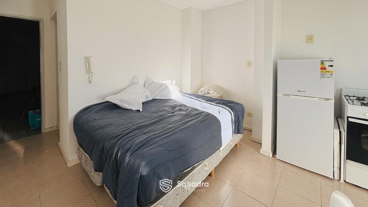 FOR RENT - Furnished studio apartment, 28 m2 - Lourdes neighborhood, Rosario.