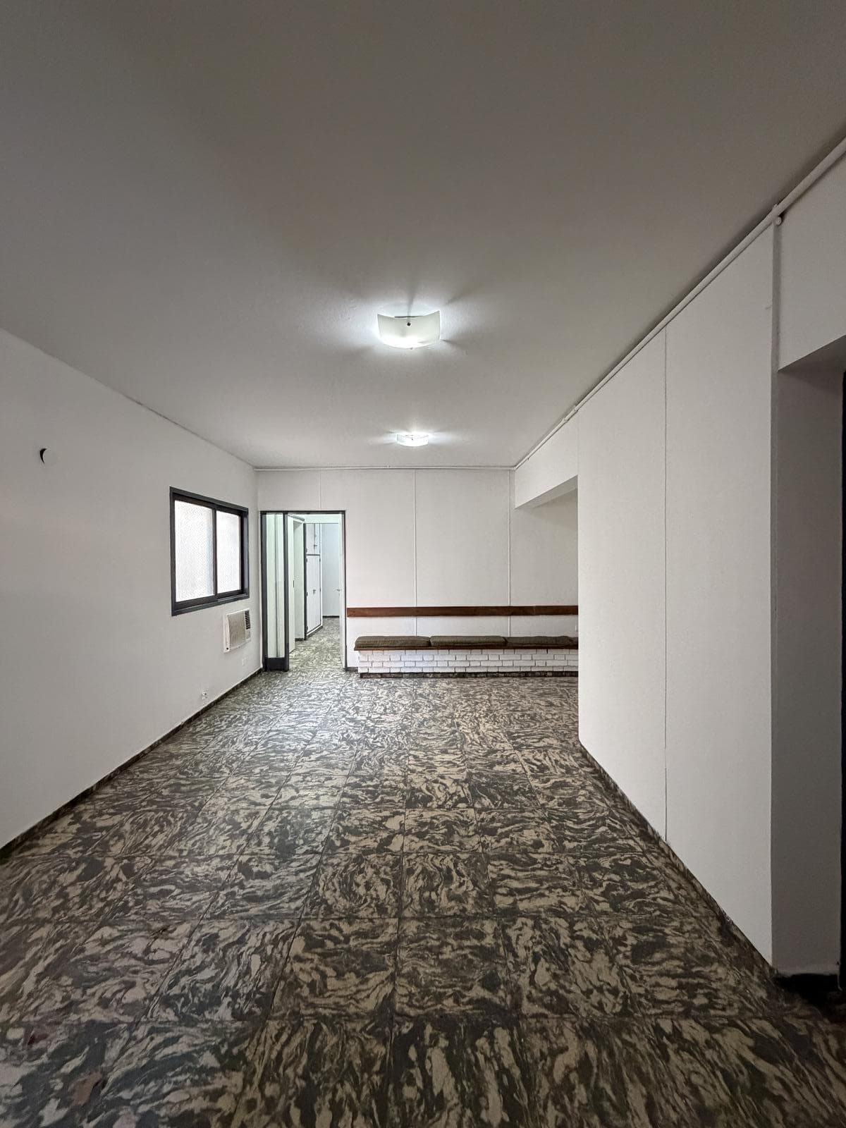 HOUSE FOR SALE IN THE HEART OF THE CITY