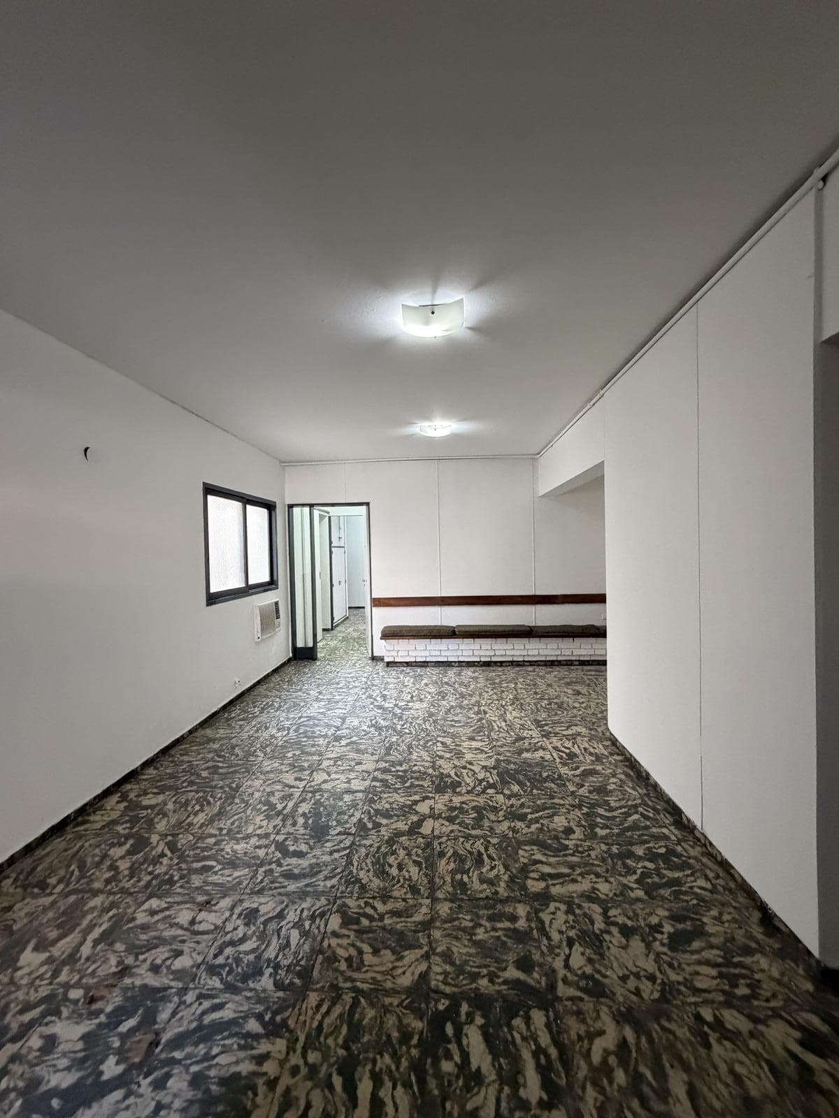 HOUSE FOR SALE IN THE HEART OF THE CITY