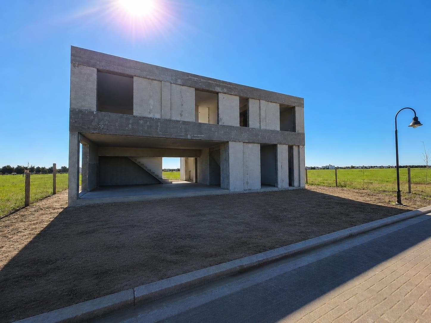 3-Bedroom House with Pool in Funes Lakes
