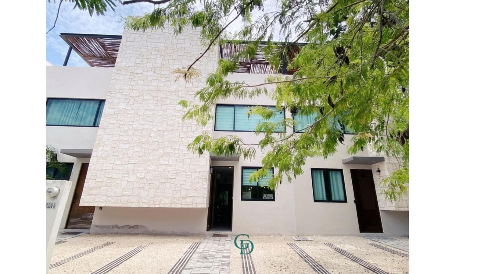 House for Sale with Private Pool in Playa Encantada, Playa del Carmen