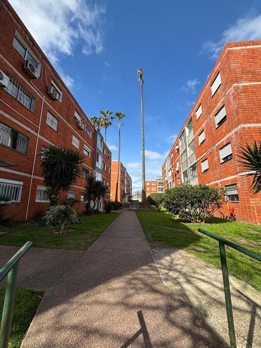 2-Bedroom Apartment for Rent in Villa Española