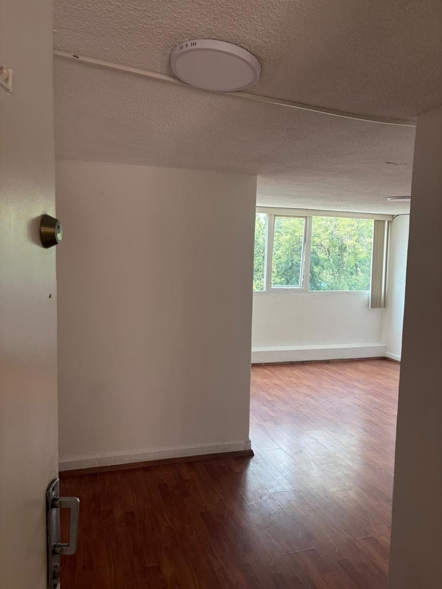 The Apartment of Your Dreams with a View of the Park in Del Valle