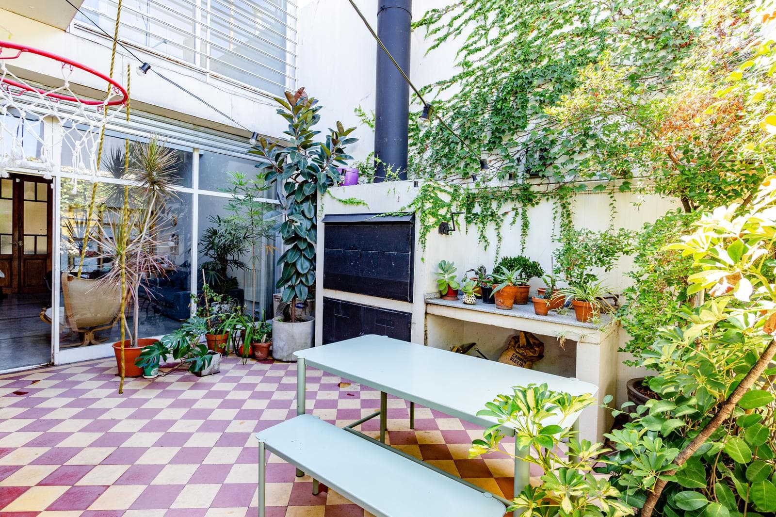 Spectacular 5-room apartment for rent