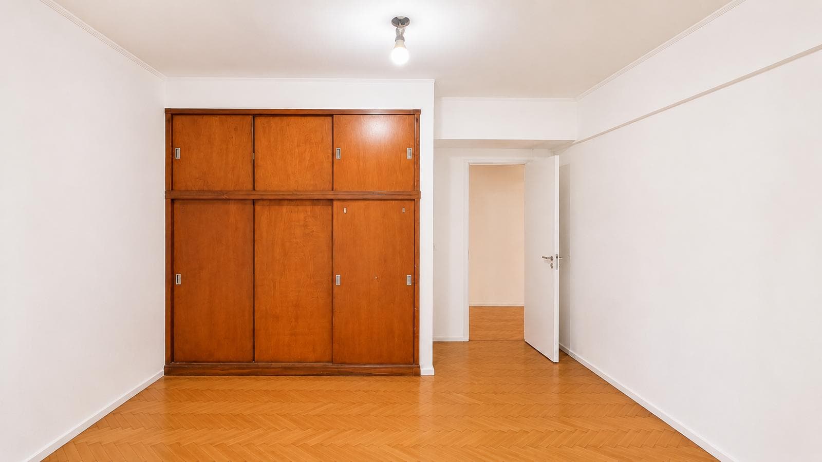2-ROOM GROUND-FLOOR APARTMENT FOR RENT WITH A PATIO – BELGRANO – NO MAINTENANCE FEES