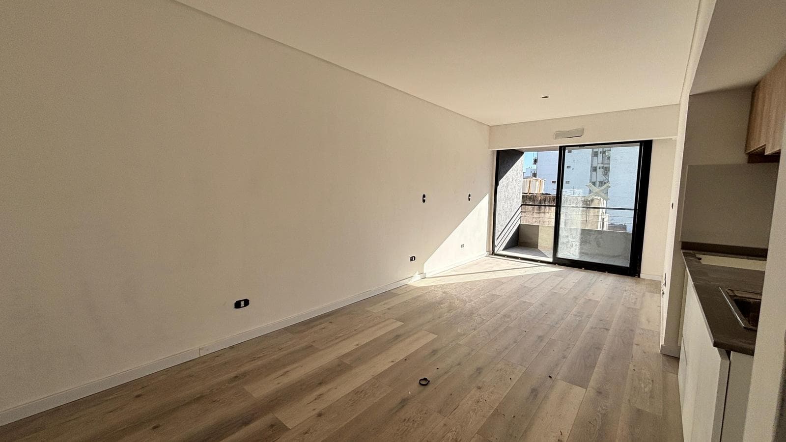 ARGAÑARAS 32 FOR SALE IN VILLA CRESPO: 2 ROOMS, SUITE, AND BATHROOM; FULL AMENITIES; OPTIONAL GARAGE