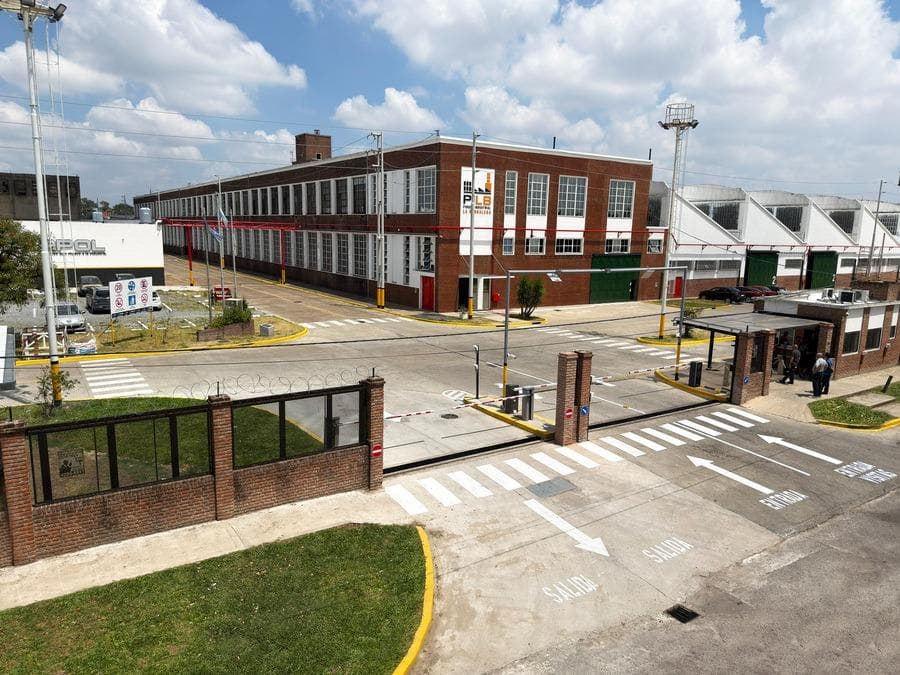 Industrial Warehouse Rentals: 500 to 4,500 m² in Quilmes Bernal Oeste