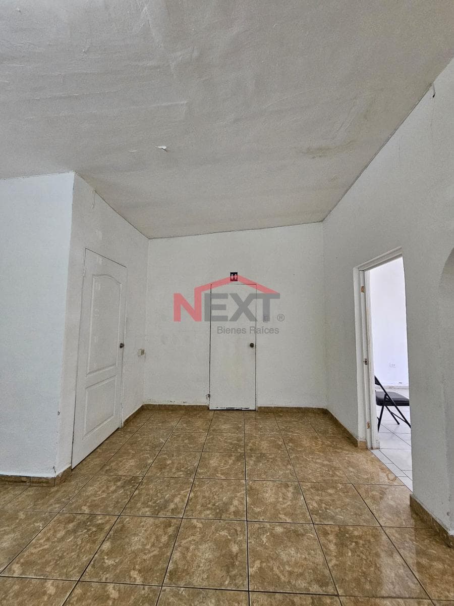 OFFICE FOR RENT IN COL. MODELO