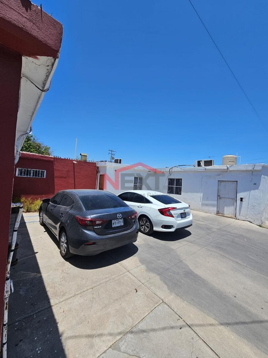 OFFICE FOR RENT IN COL. MODELO