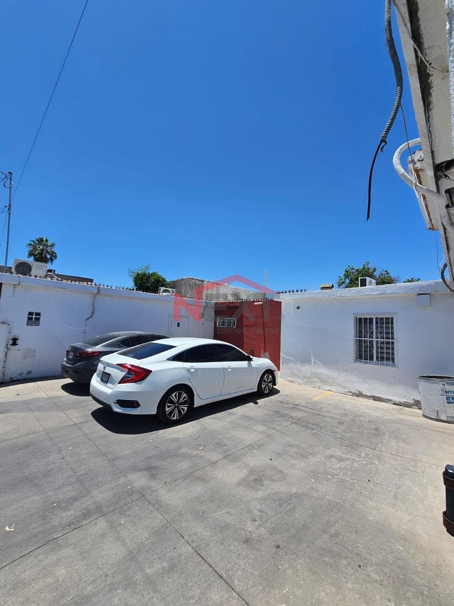 OFFICE FOR RENT IN COL. MODELO