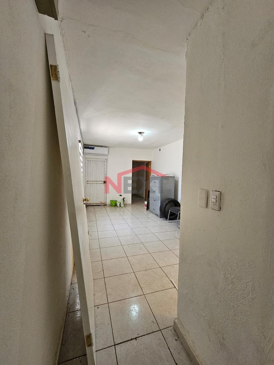 OFFICE FOR RENT IN COL. MODELO
