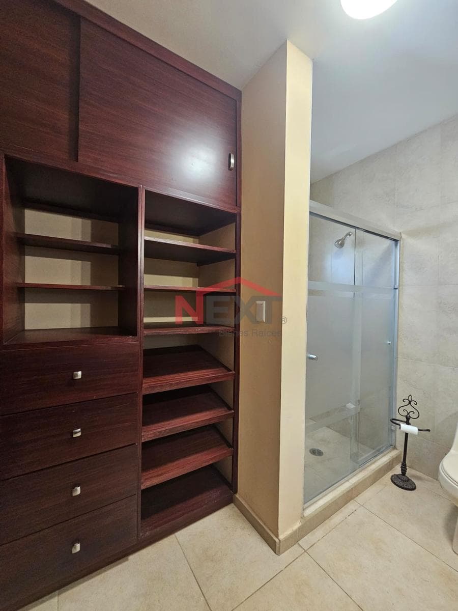 HOUSE FOR RENT IN COL. LA VERBENA