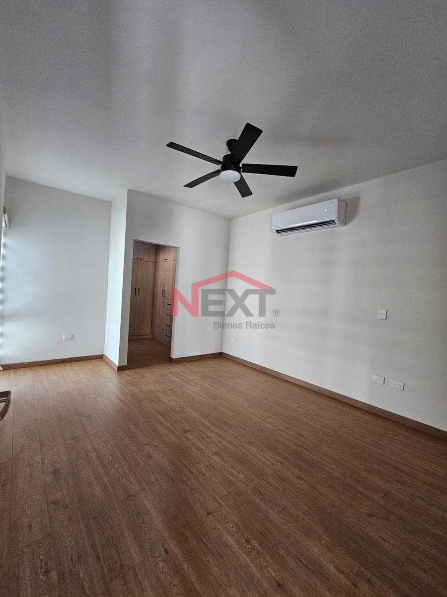 HOUSE FOR RENT IN THE MONTE DE CALABRIA RESIDENTIAL COMPLEX