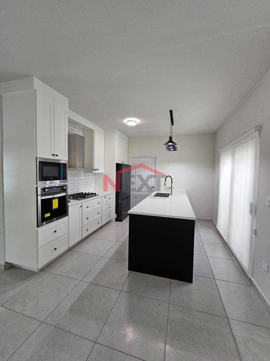 HOUSE FOR RENT IN THE MONTE DE CALABRIA RESIDENTIAL COMPLEX
